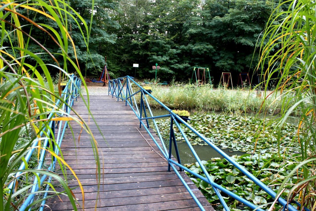 Rogow Park Lesny 'U Kaczyny'酒店 外观 照片